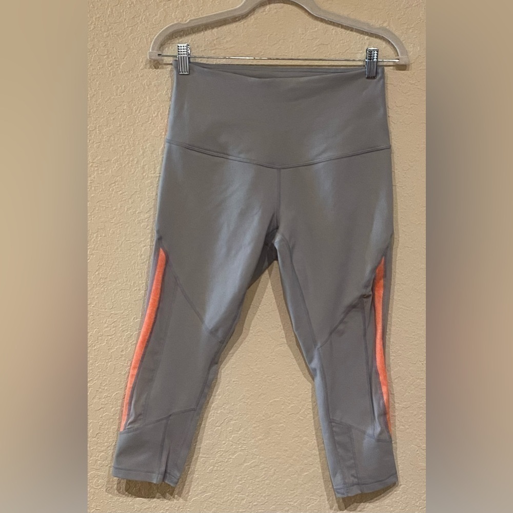 Zella Women’s Capri Leggings Size M